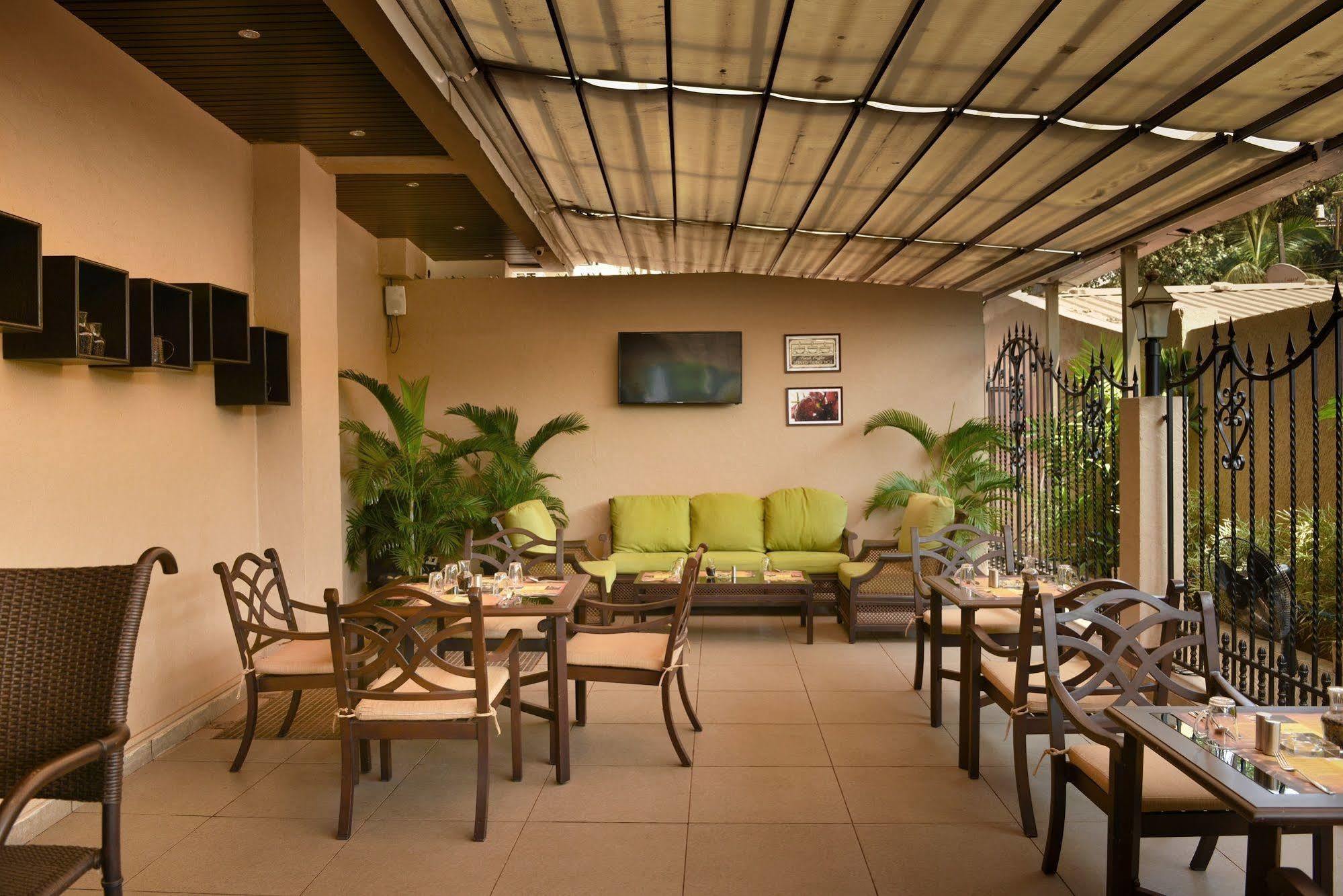 Hotel Acacia Goa Sinquerim Exterior foto