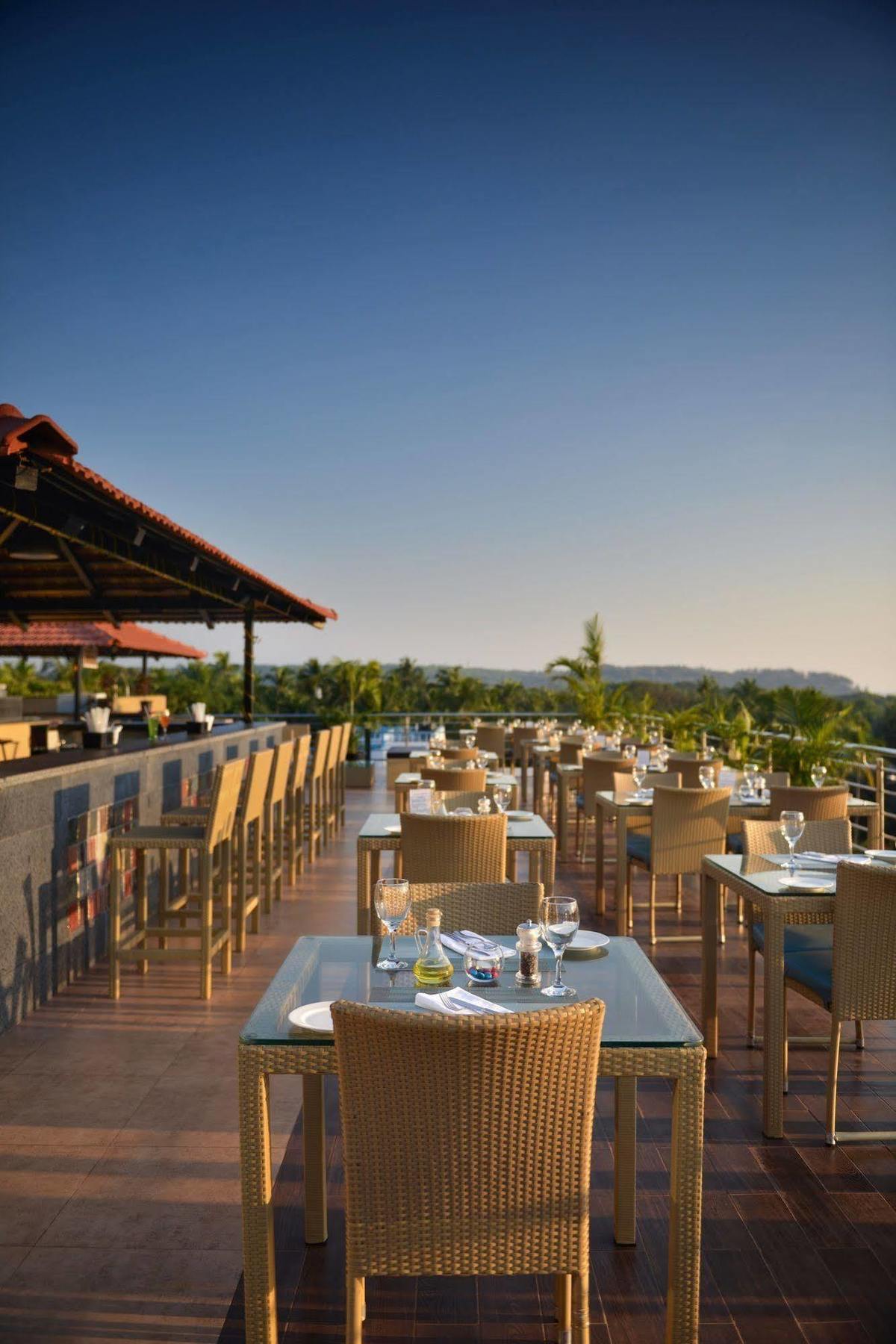 Hotel Acacia Goa Sinquerim Exterior foto